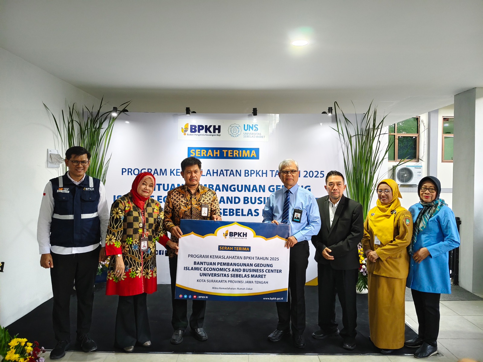 BPKH Resmikan Gedung Islamic Economic and Business Center Universitas Sebelas Maret