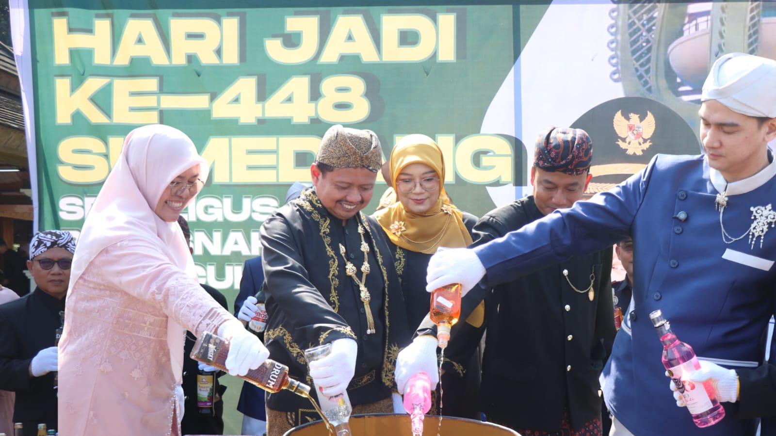 Pemusnahan Jutaan Rokok Ilegal di HJS ke-448, Bukti Sinergi Bea Cukai dan Pemkab Sumedang Lindungi Negara
