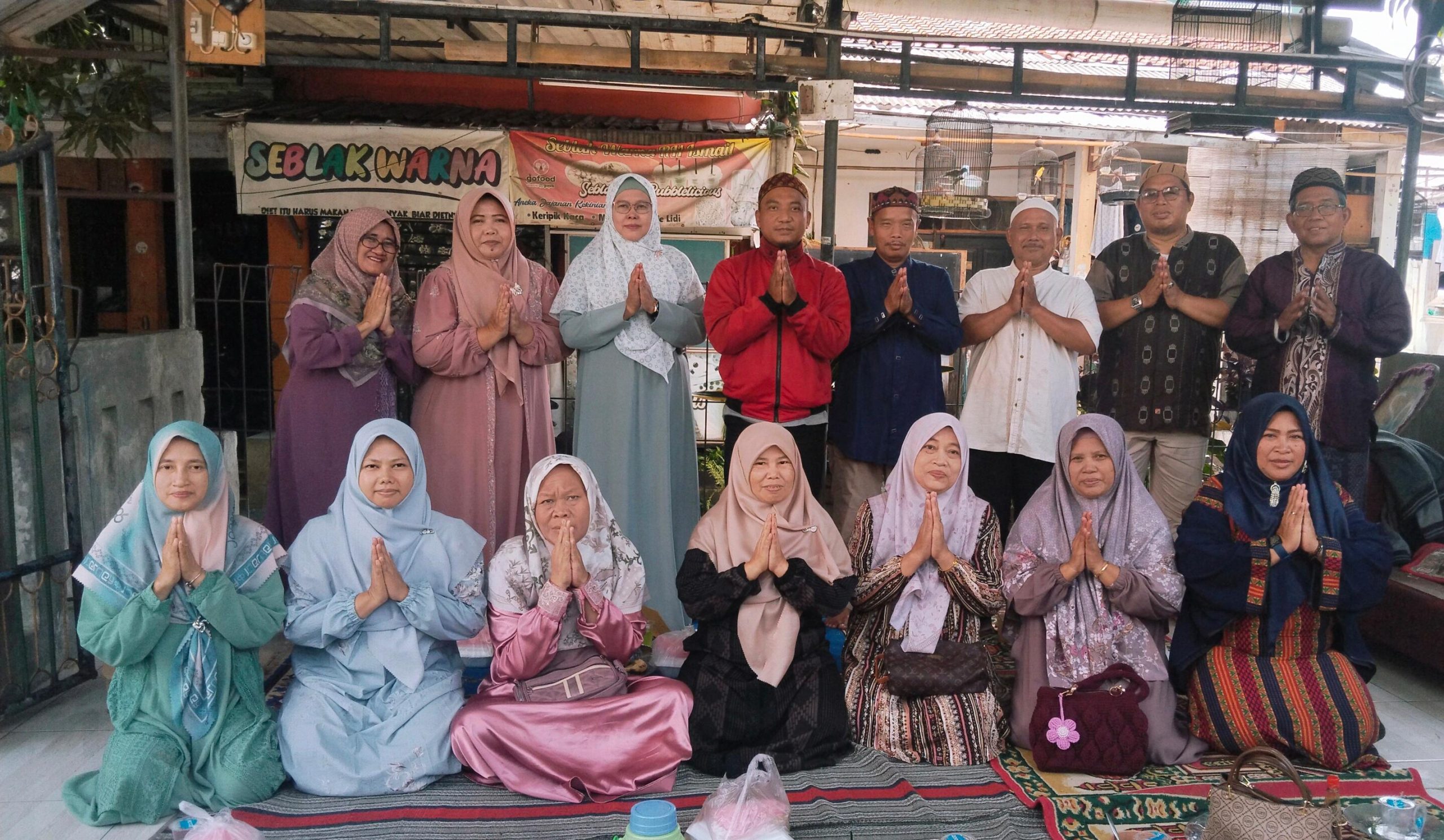 Eratkan Ukhuwah, PMMI Jakarta Timur Gelar Pertemuan Bulanan dan Halal Bihalal di Kediaman Ustadzah Suswati