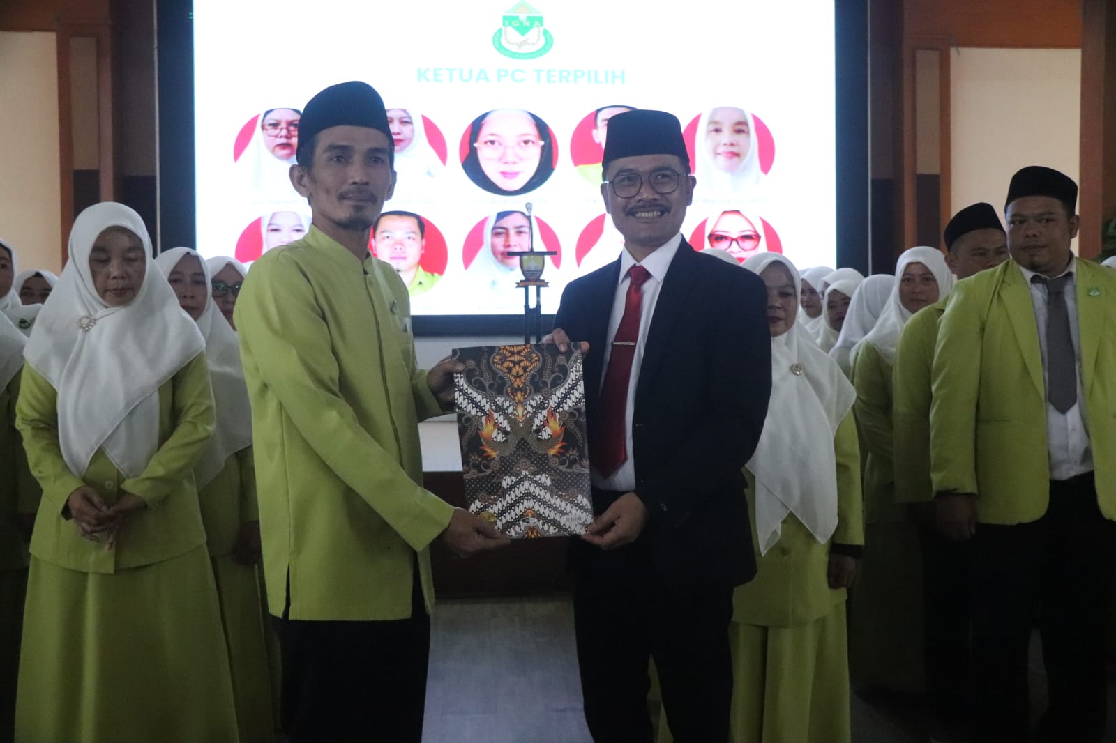 Perkuat Profesionalisme Guru RA, Kadisdik Sumedang Buka Pelantikan KKRA/IGRA dan Program PKB
