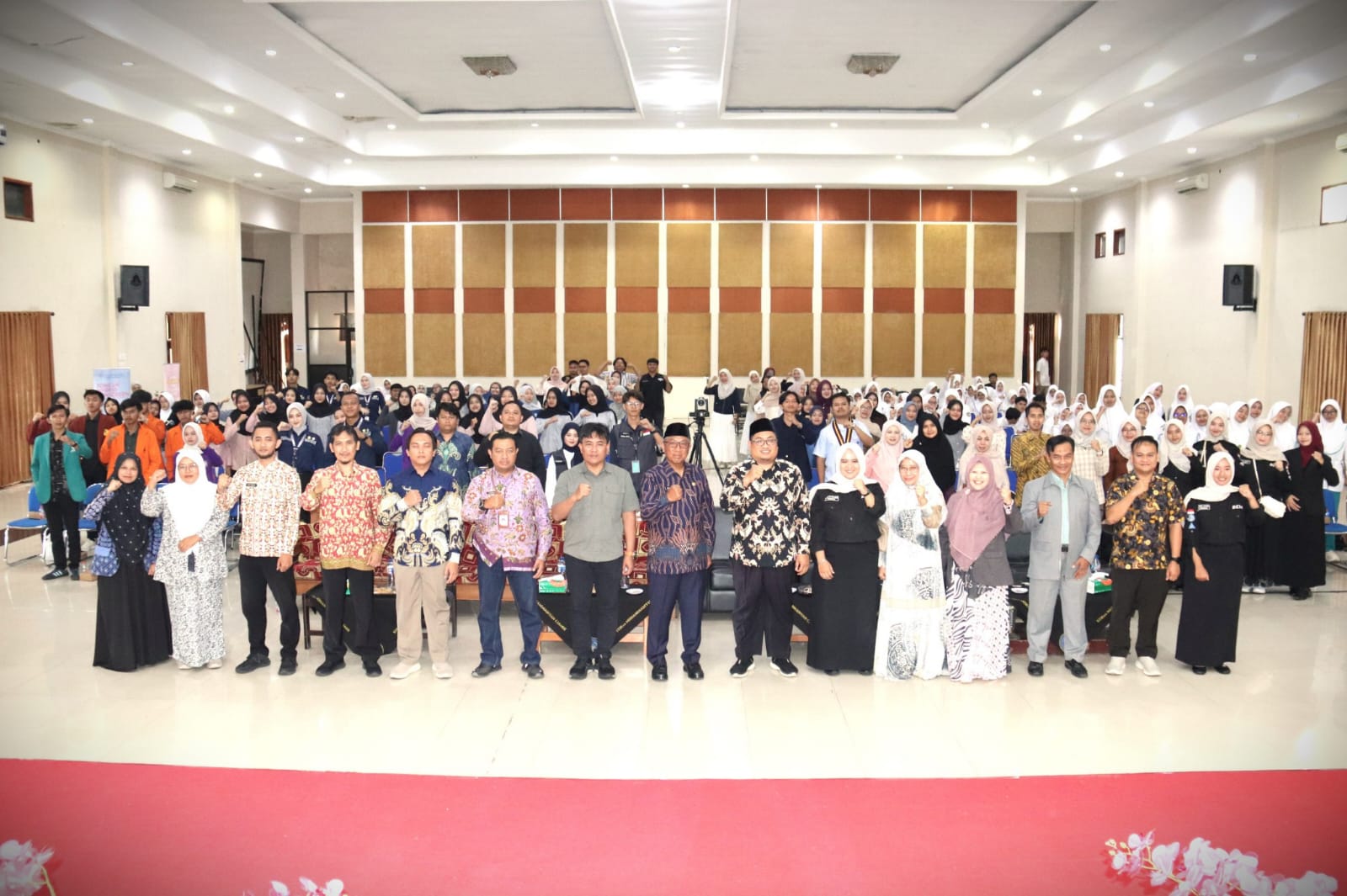 Sekda Ciamis Ajak Tenaga Kesehatan Adaptif Hadapi Perkembangan Teknologi