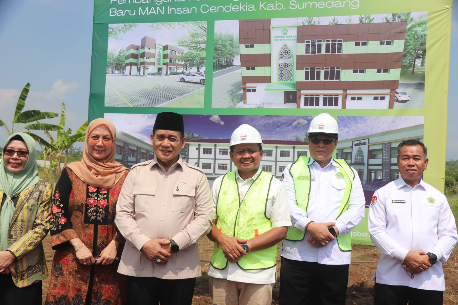 Perkuat Ketahanan Keluarga dan Generasi, Bupati Dony Hadiri Pelantikan Fahmi Ummi se-Jawa Barat