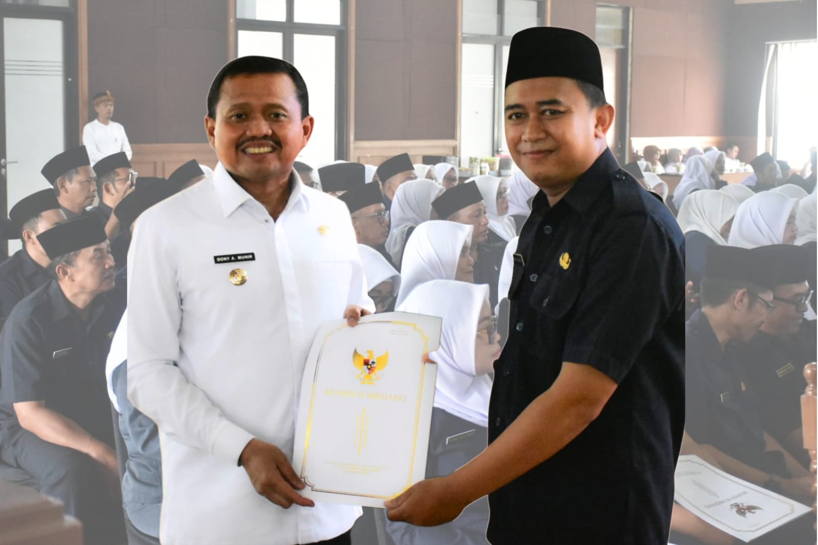 120 Guru Terima SK Kepala Sekolah, Wujud Penguatan Kepemimpinan Pendidikan di Sumedang