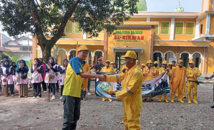 Dukung Pemkab Subang, Kelurahan  Sukamelang Bentuk Satgas Kebersihan