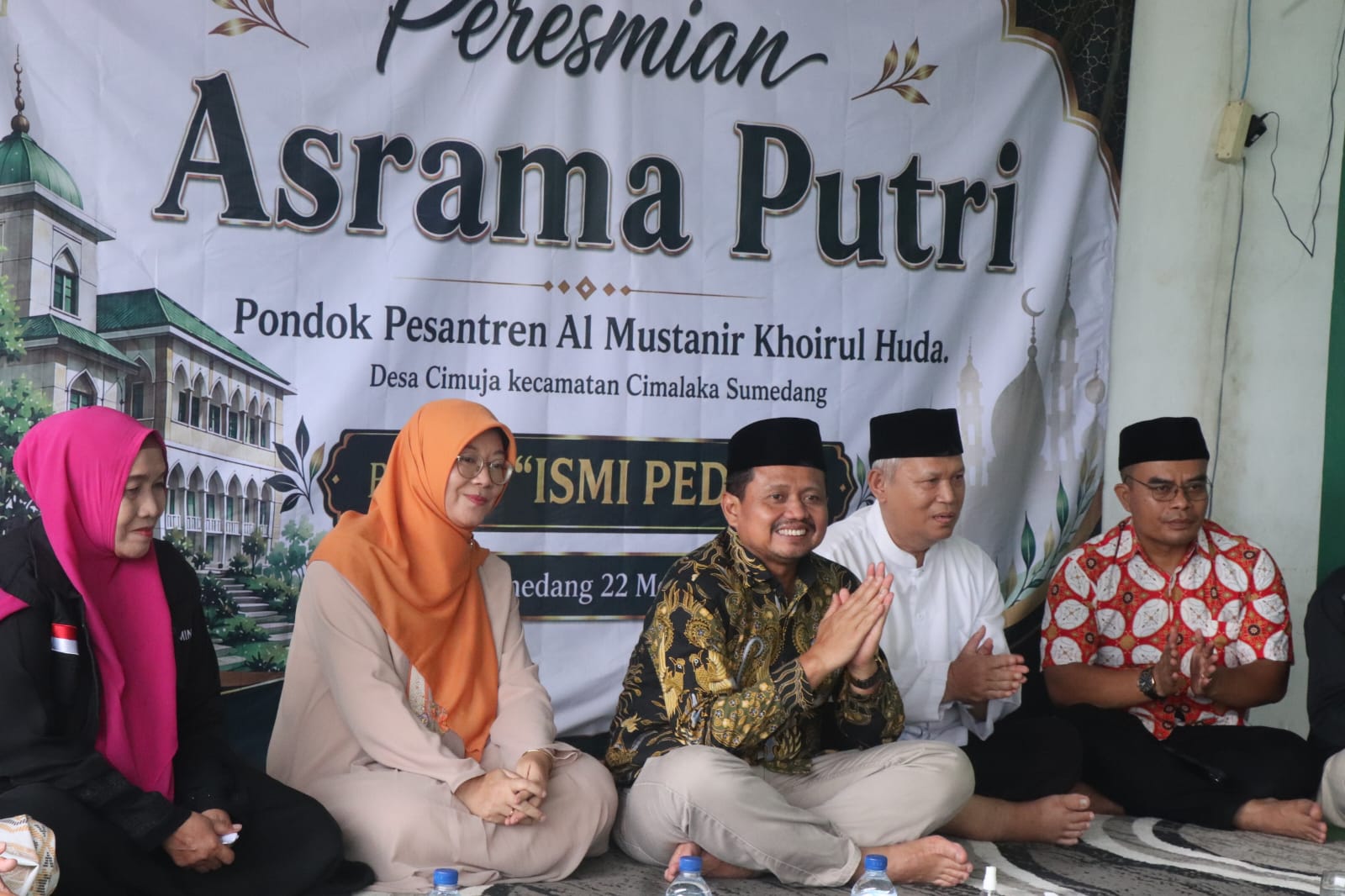 Bupati Dony Resmikan Asrama Santri Putri Ponpes Al Mustanir Khoirul Huda, Wujudkan Generasi Qurani di Cimalaka
