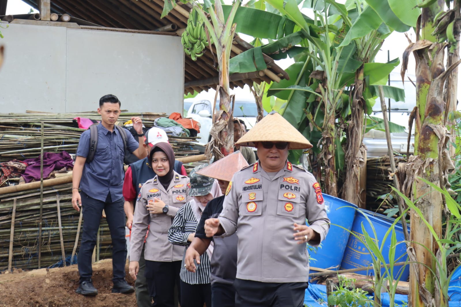 Polres Ciamis dan Kelompok Tani Sulap Lahan Tadah Hujan Jadi Lahan Produktif, Kembangkan Pertanian Tumpang Sari