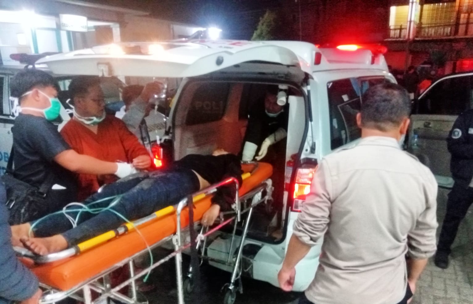 Polsek Bayongbong Evakuasi Perempuan yang Loncat dari Jembatan Sasak Besi