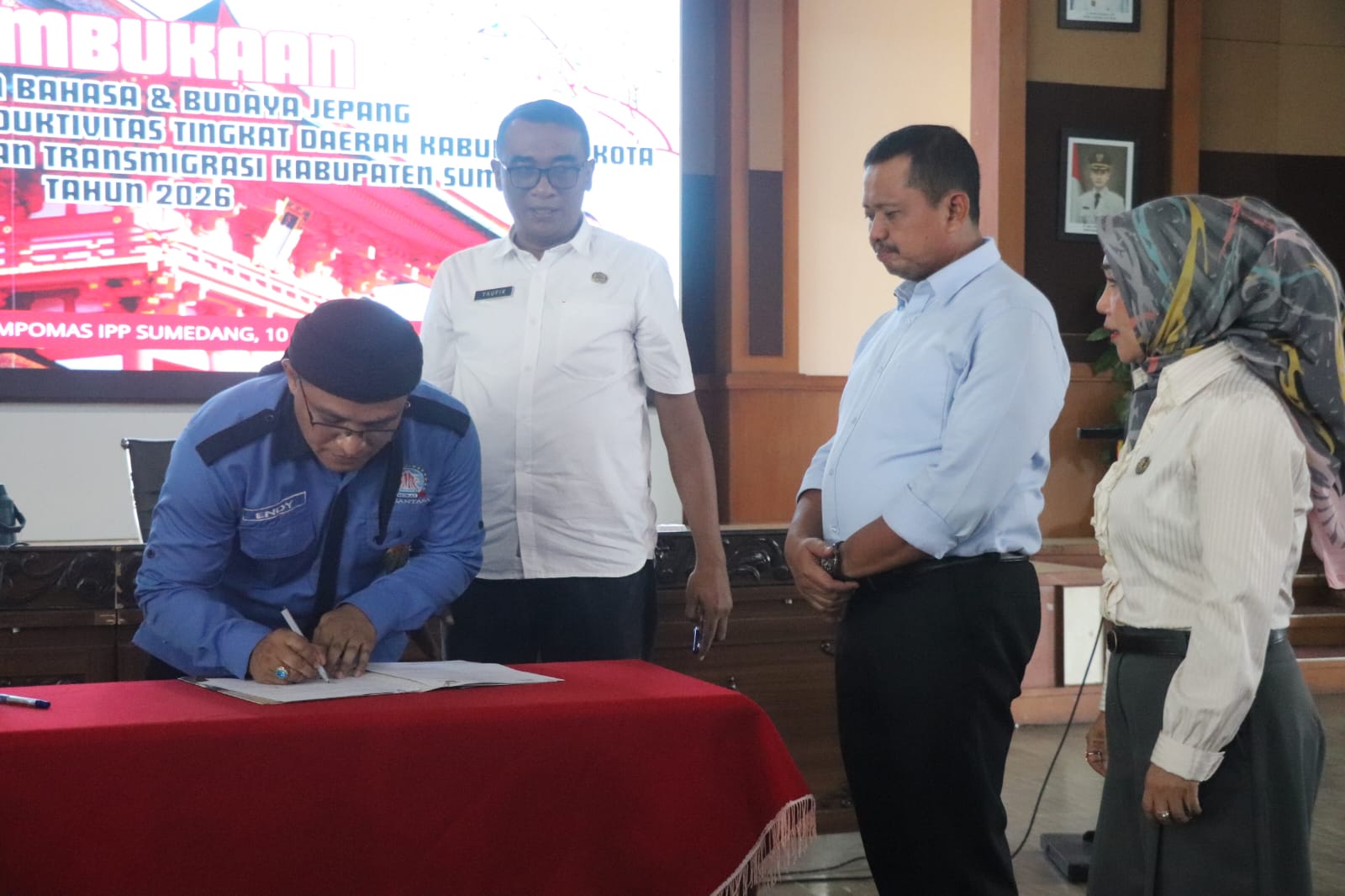 Cetak SDM Berkelas Dunia, Bupati Dony Resmi Buka Pelatihan Bahasa dan Budaya Jepang