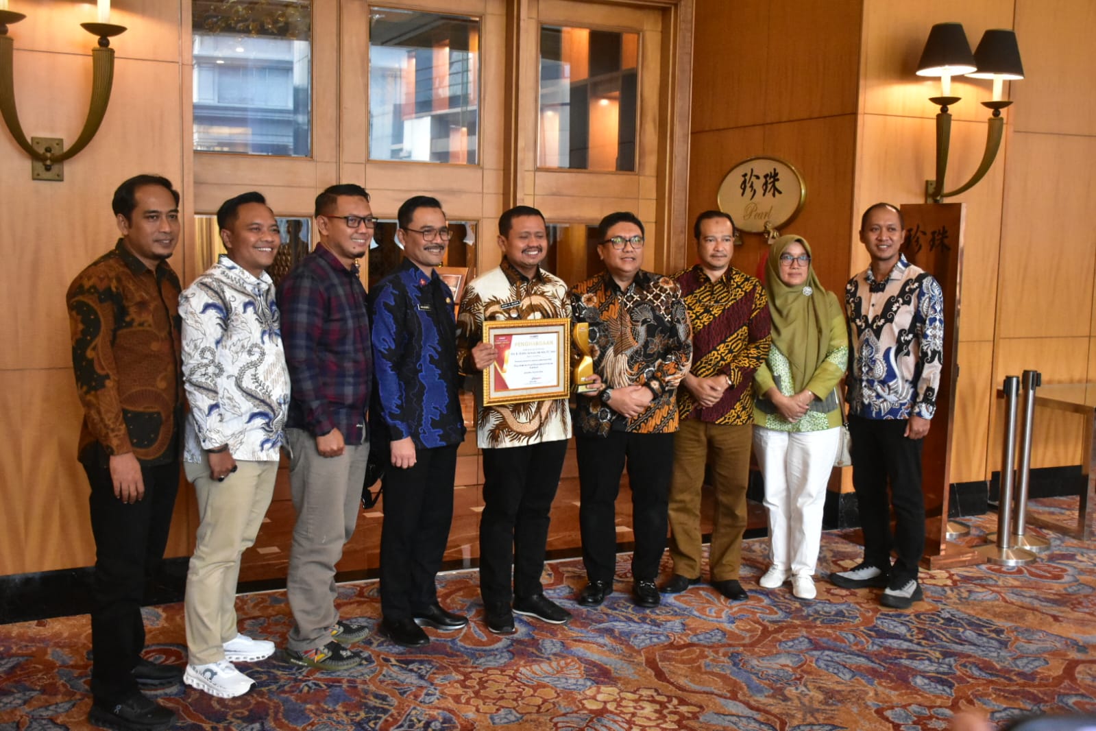 Bupati Dony Raih Disway Top Regional Leader Award 2026, Bukti Inovasi Pelayanan Publik Sumedang Diakui Nasional