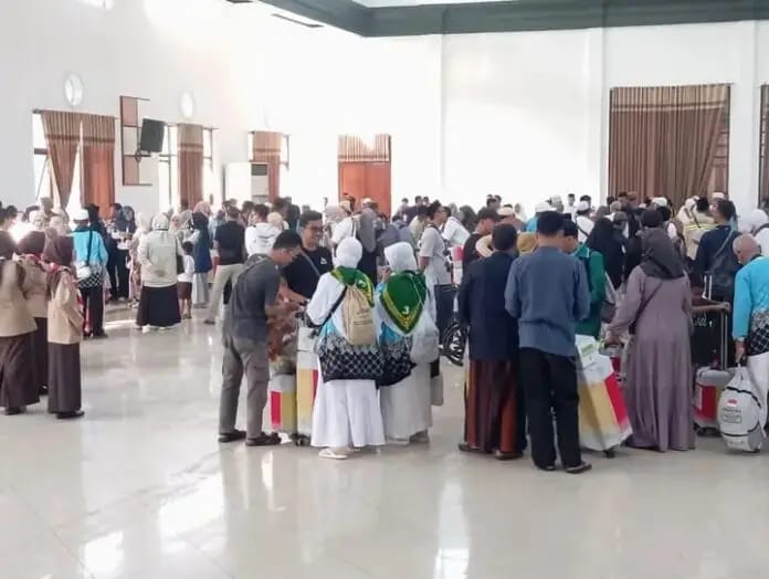 Ratusan Jemaah Haji Asal kabupaten Ciamis Akhirnya kembali ke Kampung Halaman