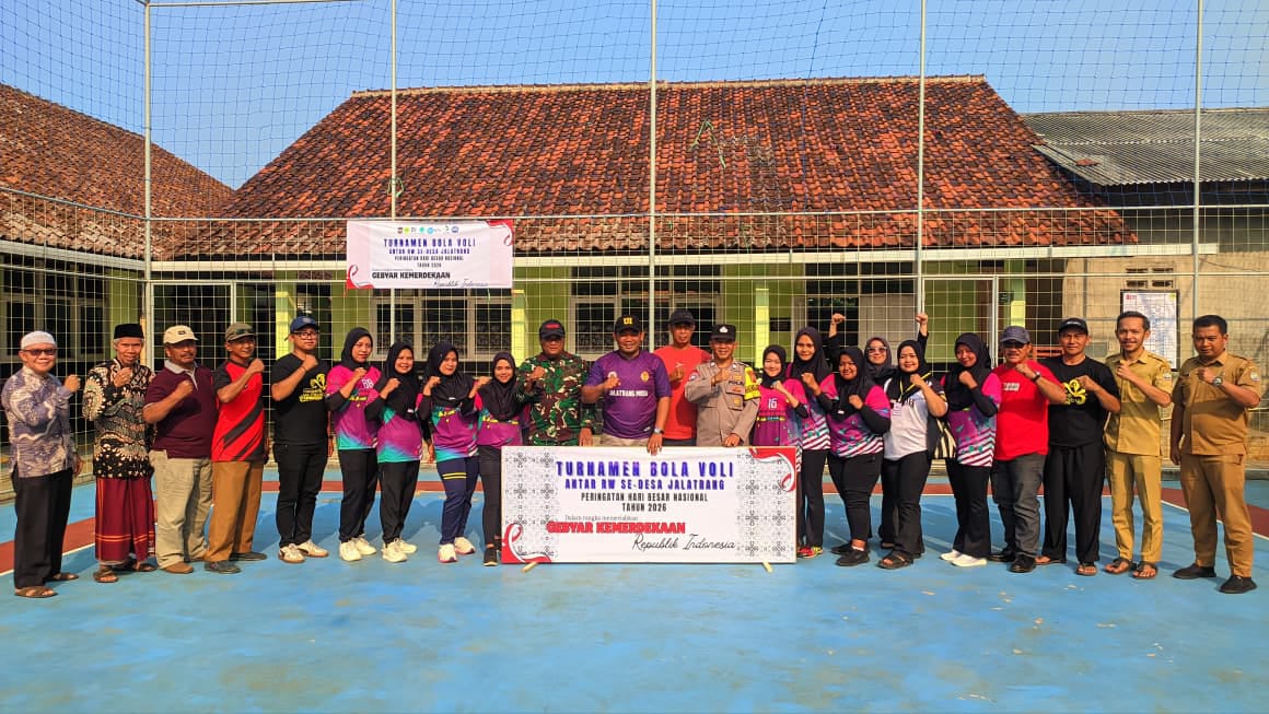 Polsek Cipaku Polres Ciamis Hadiri Pembukaan Turnamen Bola Voli Antar RW di Desa Jalatrang
