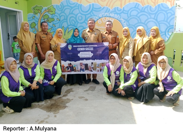 Dinkes Kota Tasikmalaya Monitoring Kegiatan Posyandu di Posyandu Delima Putih Kelurahan Empangsari