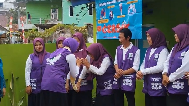 Ketua TP-PKK Kota Tasikmalaya Lakukan Monev Posyandu untuk Persiapan Lomba Tingkat Provinsi Jawa Barat